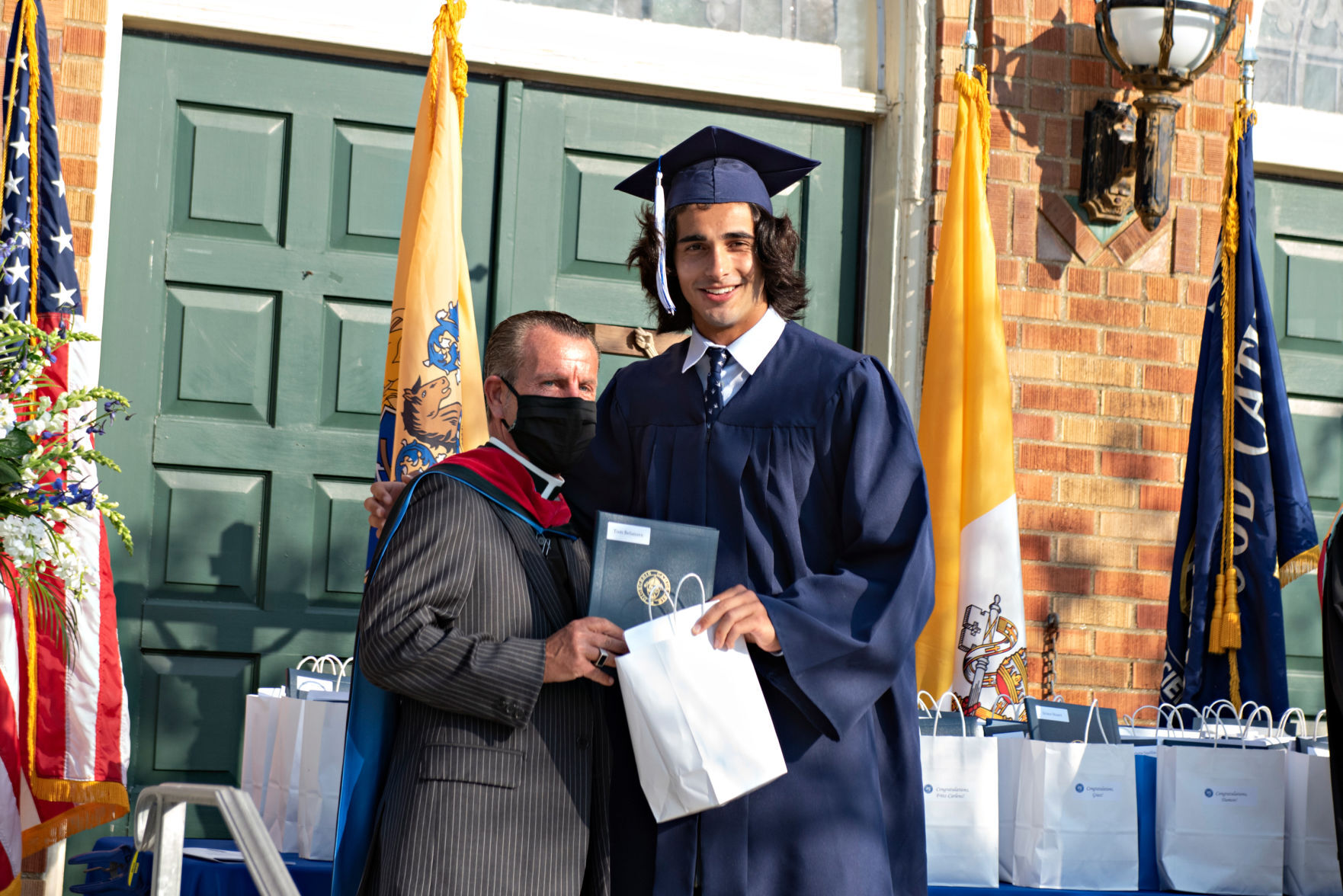 060420_nws_wildwoodcatholicgrad